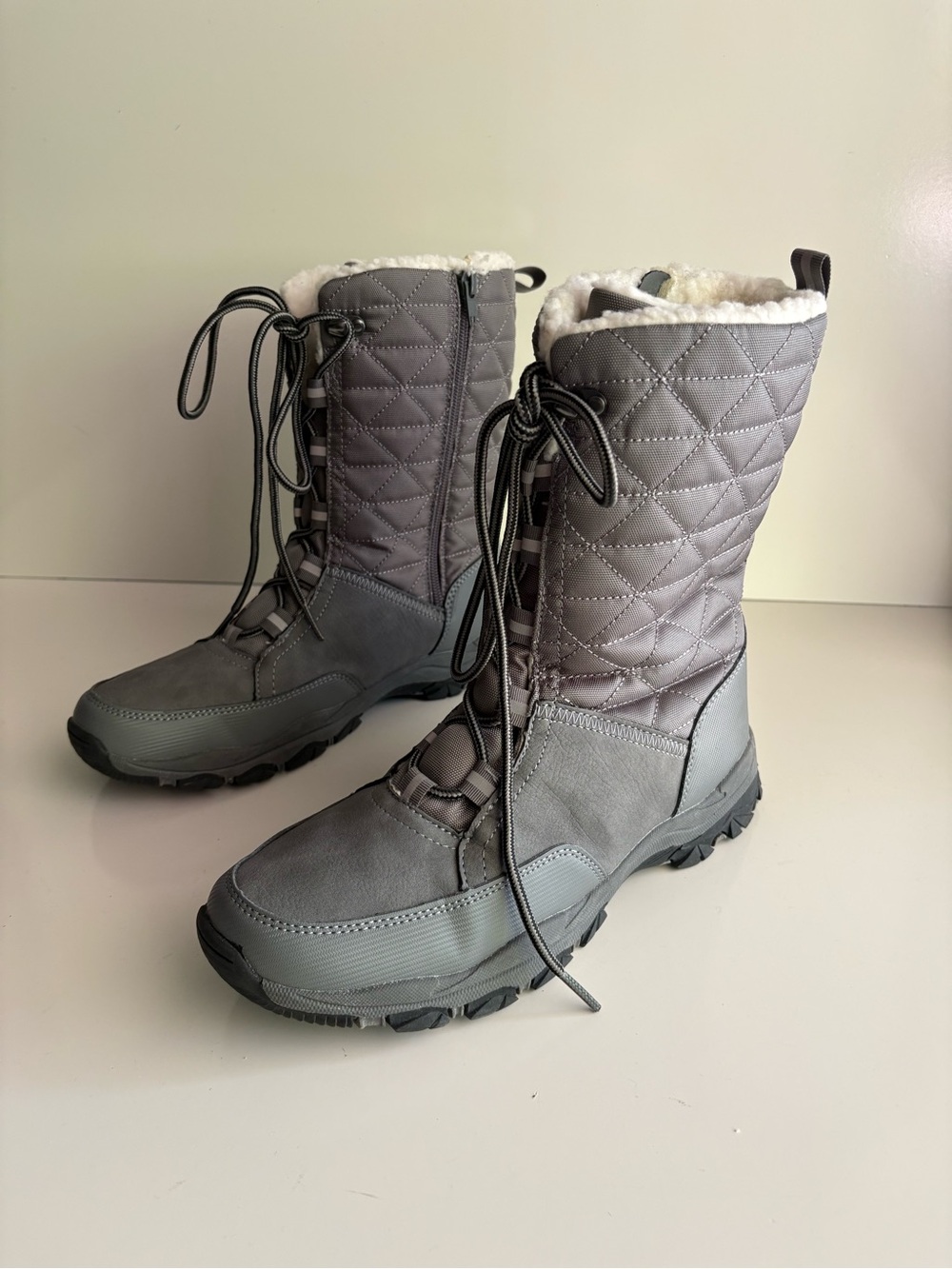 Land’s End Women's Squall Snow Boot Size 9